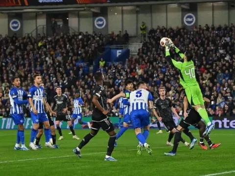 Chelsea gia nhập cuộc đua giành hàng hot Ajax