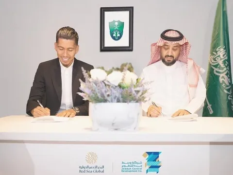 Thương vụ Firmino chứng tỏ Arab Saudi đang ''xưng bá'' đúng hướng