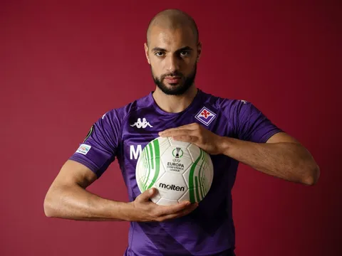 NÓNG! Bước ngoặt xảy đến vụ Amrabat tới Old Trafford