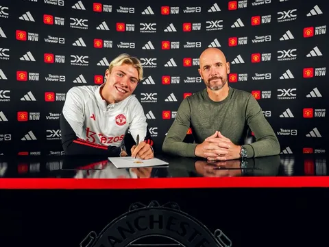 Lý do M.U chưa công bố số áo của Hojlund