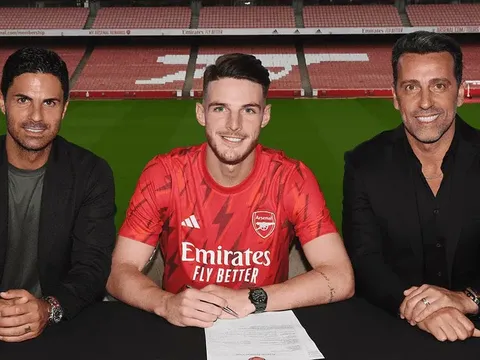 CHÍNH THỨC! Arsenal công bố Declan Rice, chốt luôn số áo