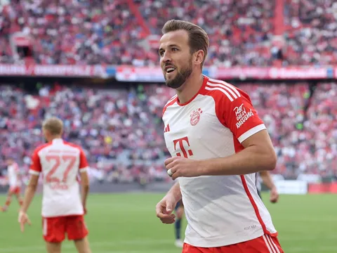 Lập hat-trick cùng 2 kiến tạo, Kane đi vào lịch sử Bayern