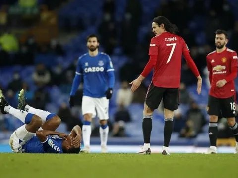 Man Utd đón cú hích cực lớn từ Cavani trước trận gặp Wolves