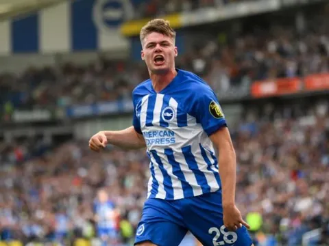 Fabrizio Romano giải thích thương vụ Evan Ferguson của Arsenal