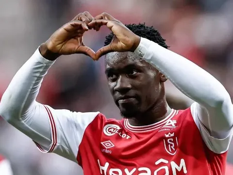 Fabrizio Romano hé lộ tình hình của Balogun