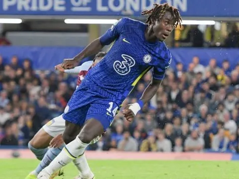 Fabrizio Romano làm rõ khả năng Man Utd cạnh tranh với Tottenham 'người thừa' của Chelsea