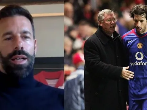 Van Nistelrooy xin lỗi Sir Alex vì đã 'bắt nạt' Ronaldo