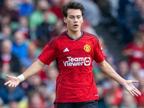2 bước ngoặt cùng lúc xảy đến ở Man Utd