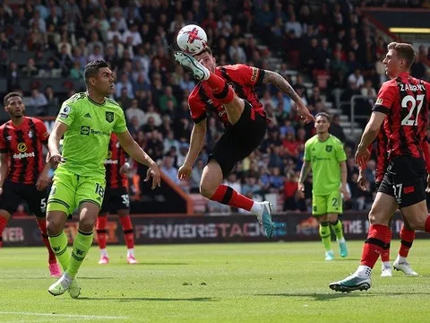 "Thật khó chịu khi xem Man United thi đấu"