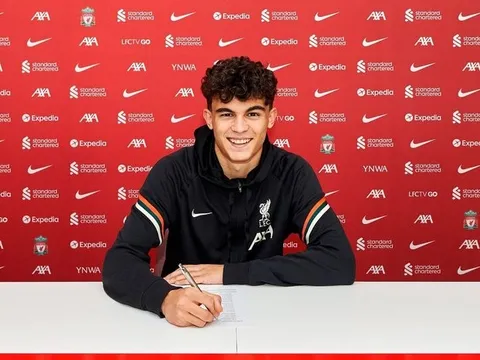 Fan Liverpool: “Cứ tưởng đó là Coutinho”