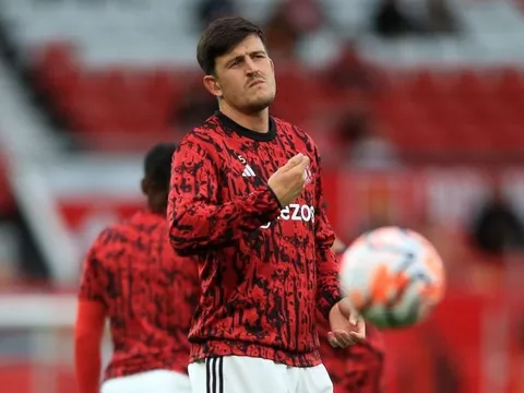 Maguire hành động không thể chấp nhận khi MU thua Brighton