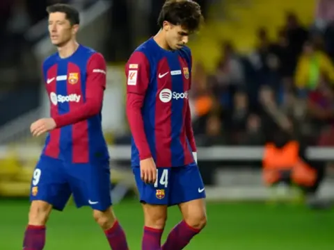 Barca nên lùi một bước để tiến hai bước