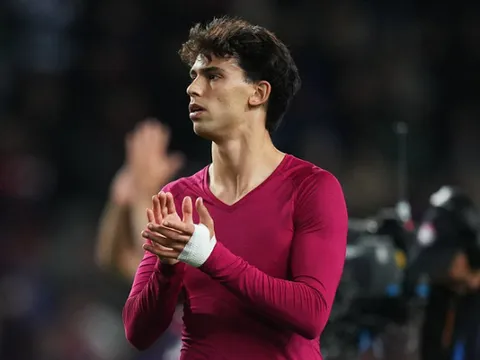 Joao Felix lần đầu lên tiếng sau khi bị CĐV đốt áo
