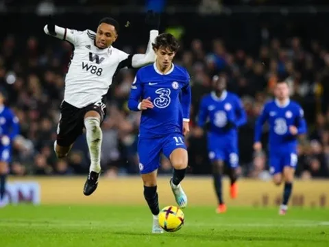 Thẻ đỏ không thể lu mờ đẳng cấp của Joao Felix