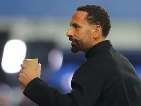 Ferdinand nói thẳng lý do Weghorst phù hợp với Man Utd