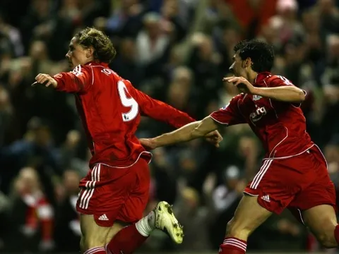 Fernando Torres 'khiêu chiến' với đồng đội cũ