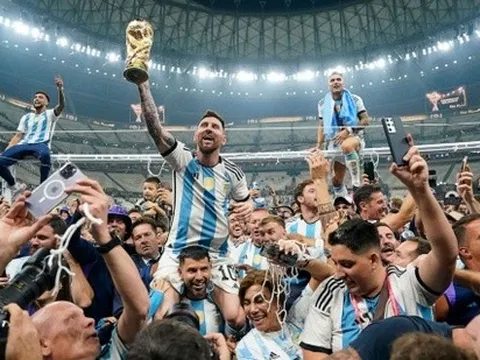 FIFA điều tra tuyển Argentina sau World Cup
