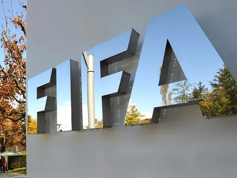 FIFA được yêu cầu can thiệp vào bóng đá Indonesia