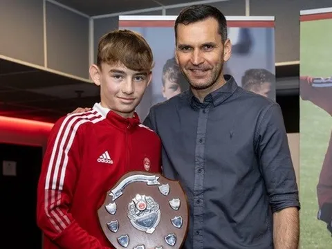 Arsenal nhắm đến thần đồng Scotland