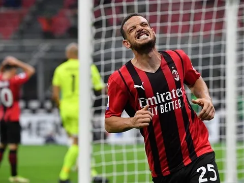 Thêm một cầu thủ AC Milan bị điều tra vì đánh bạc trái phép