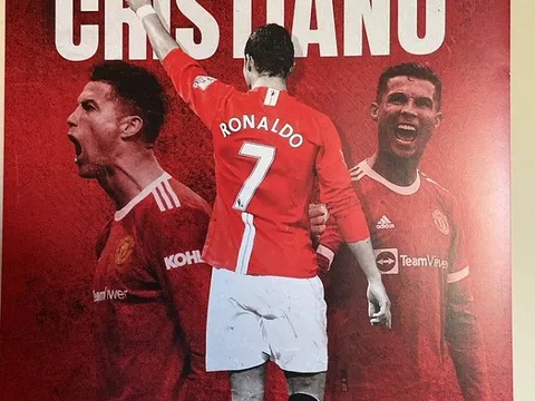 Tờ lịch năm mới gây khó xử của Man United