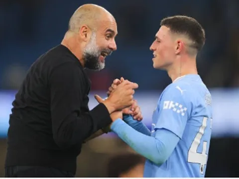 Foden gửi thông điệp 8 từ cho Pep