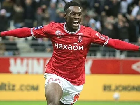 Sát thủ bùng nổ ra yêu sách, Arsenal vào thế tiến thoái lưỡng nan