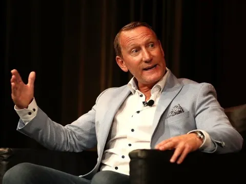 Parlour: Chỉ 2 cầu thủ Liverpool lọt vào đội hình kết hợp Liverpool - Arsenal