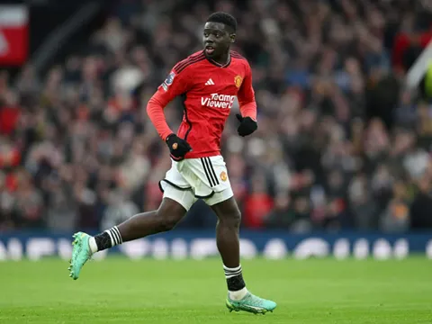 "Saka mới" sẽ giúp Man Utd mạnh tay với Antony