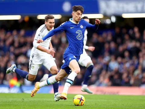 Ngã ngửa với Chelsea