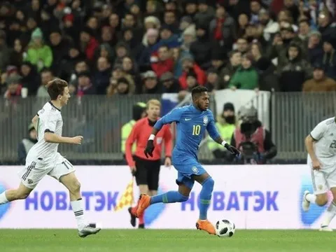 Neymar chấn thương, Fred nhận áo số 10