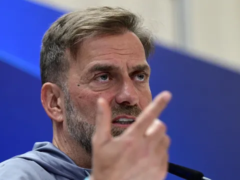 Kỷ lục 12 HLV mất việc, Klopp có sợ bị Liverpool sa thải?