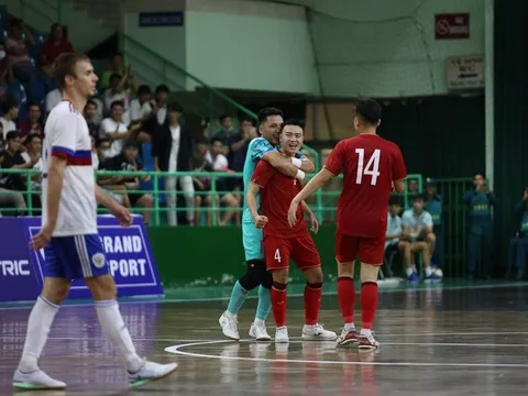 Tuyển futsal Việt Nam hòa 3-3 với đội tốp 4 thế giới
