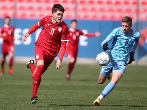 Borussia Dortmund tranh tài năng trẻ người Serbia với Real, Barca