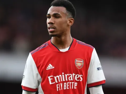 Agbonlahor dự đoán tương lai Gabriel khi Timber đến