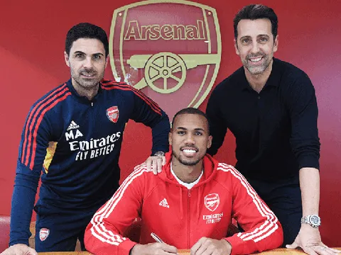 Arsenal sẵn sàng đẩy đi ngôi sao hưởng lương 100.000 bảng/tuần