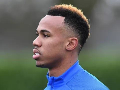 CHÍNH THỨC! Arsenal nhận hung tin từ Gabriel Magalhaes