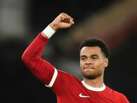 Cody Gakpo san bằng kỷ lục 20 năm của Liverpool