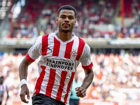 John Barnes giục M.U mua sao sáng World Cup để thay Ronaldo