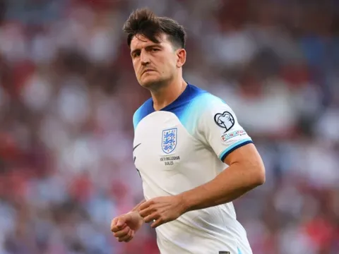 Gareth Southgate gửi lời khuyên cho Harry Maguire