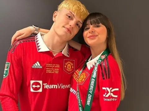 Garnacho có con ở tuổi 18