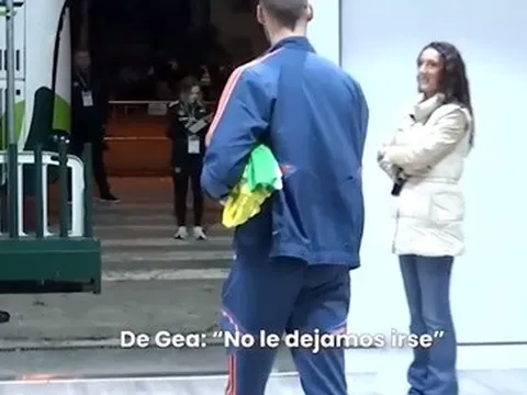 Garnacho phớt lờ câu hỏi về Real, De Gea bất ngờ phản ứng