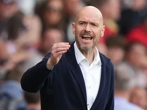 Gary Lineker chê một thương vụ của Man United