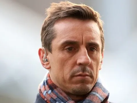 Gary Neville: "Đây là thời điểm để anh ấy ra đi"