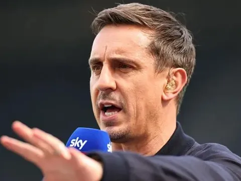 Gary Neville dự đoán thứ hạng thê thảm cho M.U
