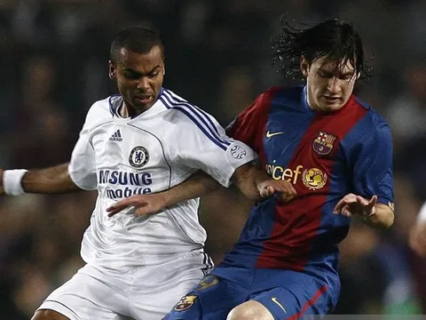 Gạt Messi, Ashley Cole chỉ tên kèo trái 'kinh dị' nhất mình từng gặp