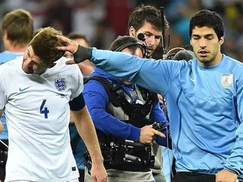 Wilshere nhắc lại thảm họa của Gerrard tại World Cup