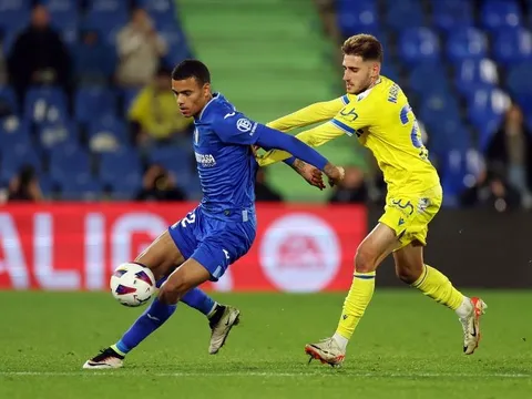 'Greenwood là cầu thủ ở đẳng cấp Real Madrid'