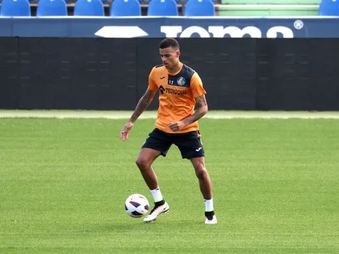 NÓNG! Tin vui liên tiếp ập đến với Mason Greenwood