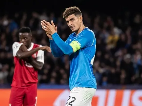 Sao Napoli: “Chúng tôi xứng đáng đi tiếp”